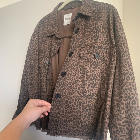 Animal print cropped shacket - Picture 3 of 4